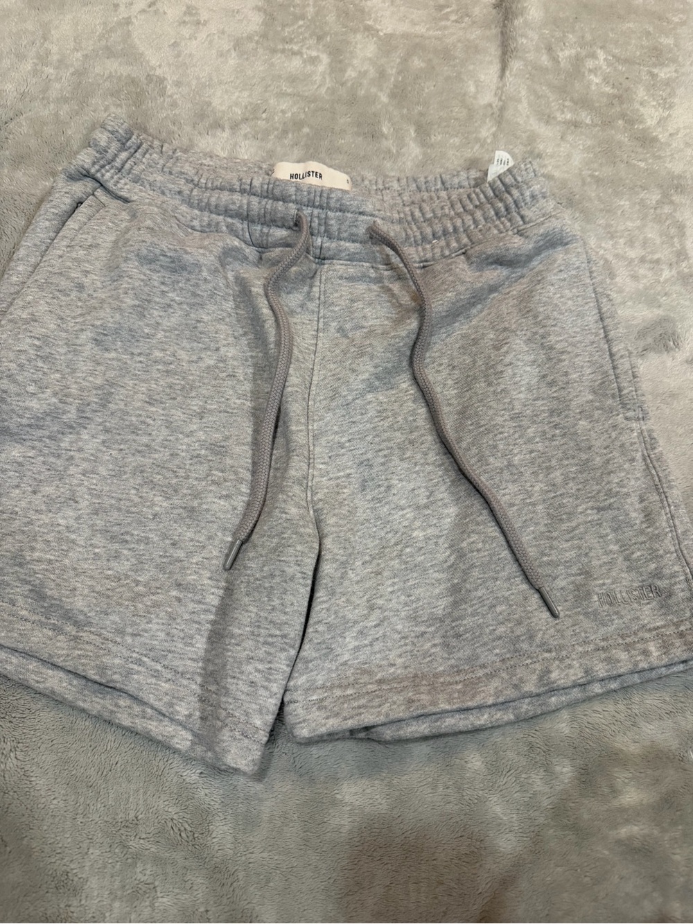 Hollister Light Gray Pull‑On Lounge Shorts